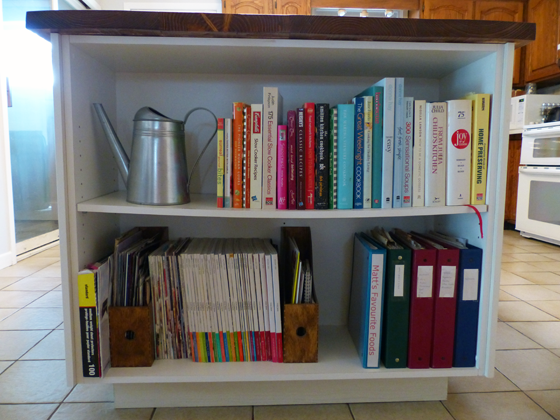 Open shelving in the kitchen for cookbooks